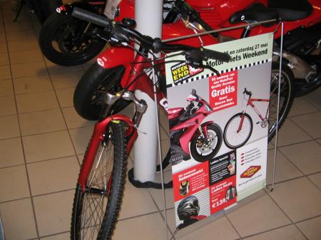 feest in motoport uithoorn