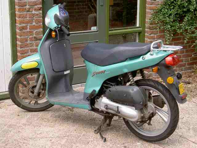 Honda scoopy