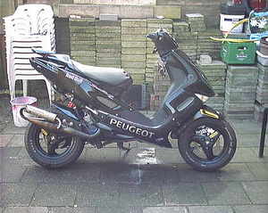 PEUGOT SPEEDFIGHT 2 LCD