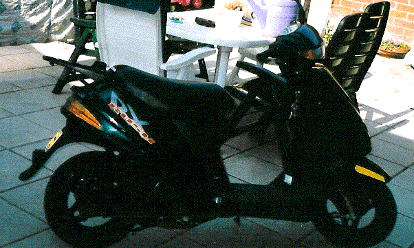 te koop hyosung rush brommer