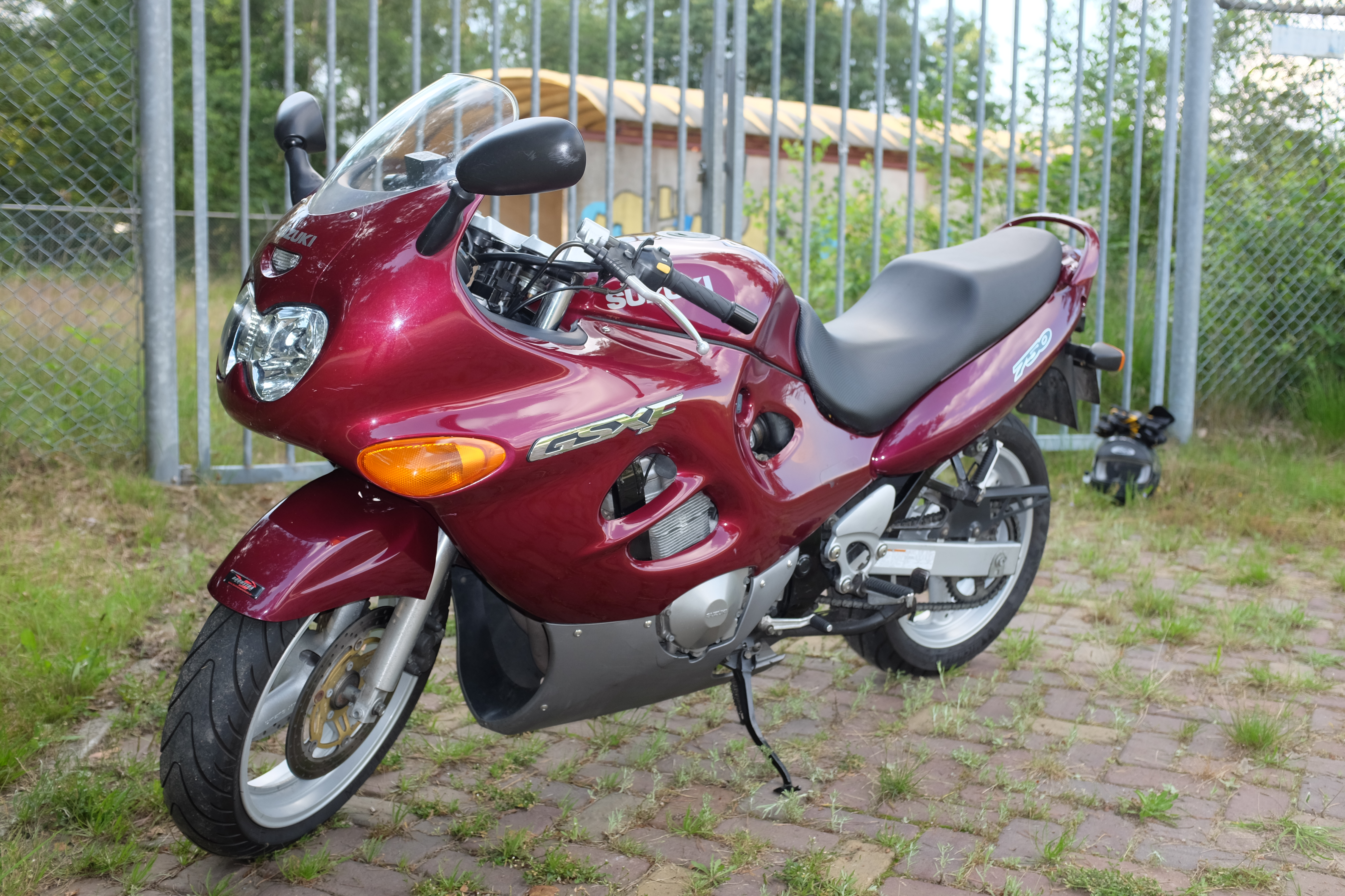 Te koop: Suzuki GSX 750F