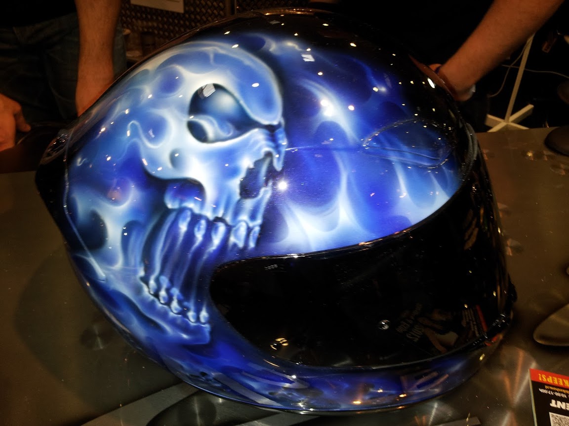 MT01 van standaard tot special paint bike