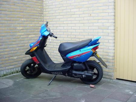 te koop aangeboden - YAMAHA SPY