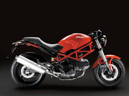 Vroege introductie 2007 model Ducati