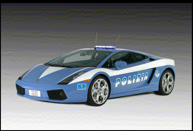 Italiaanse politie rijdt Lamborghini